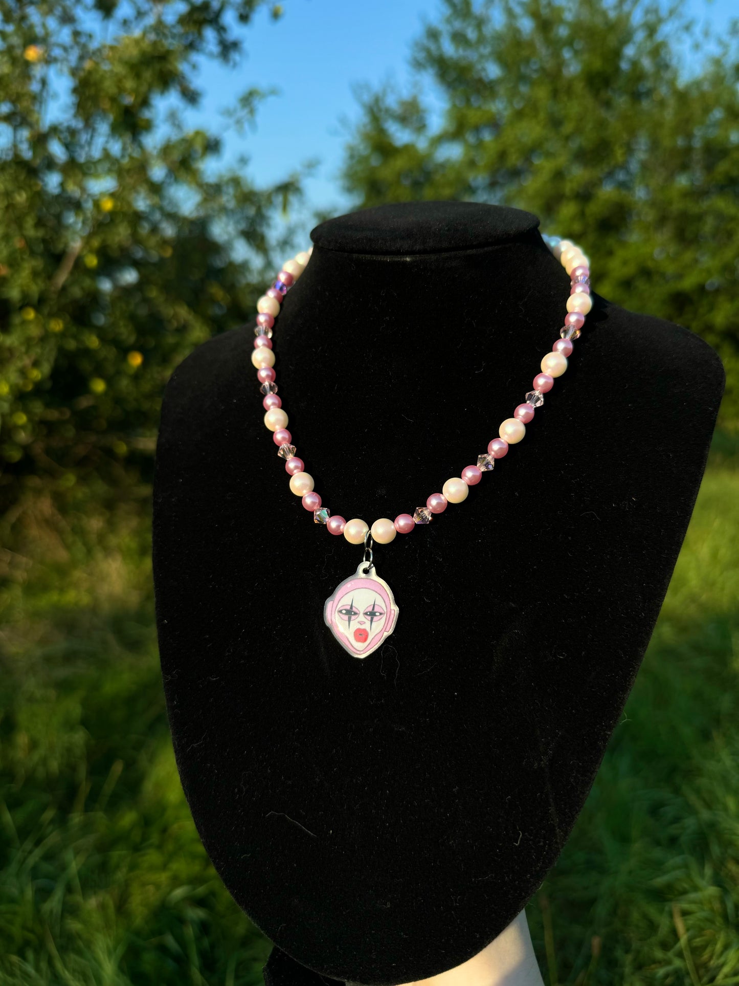 Ghoul beaded pink necklace (var.2)