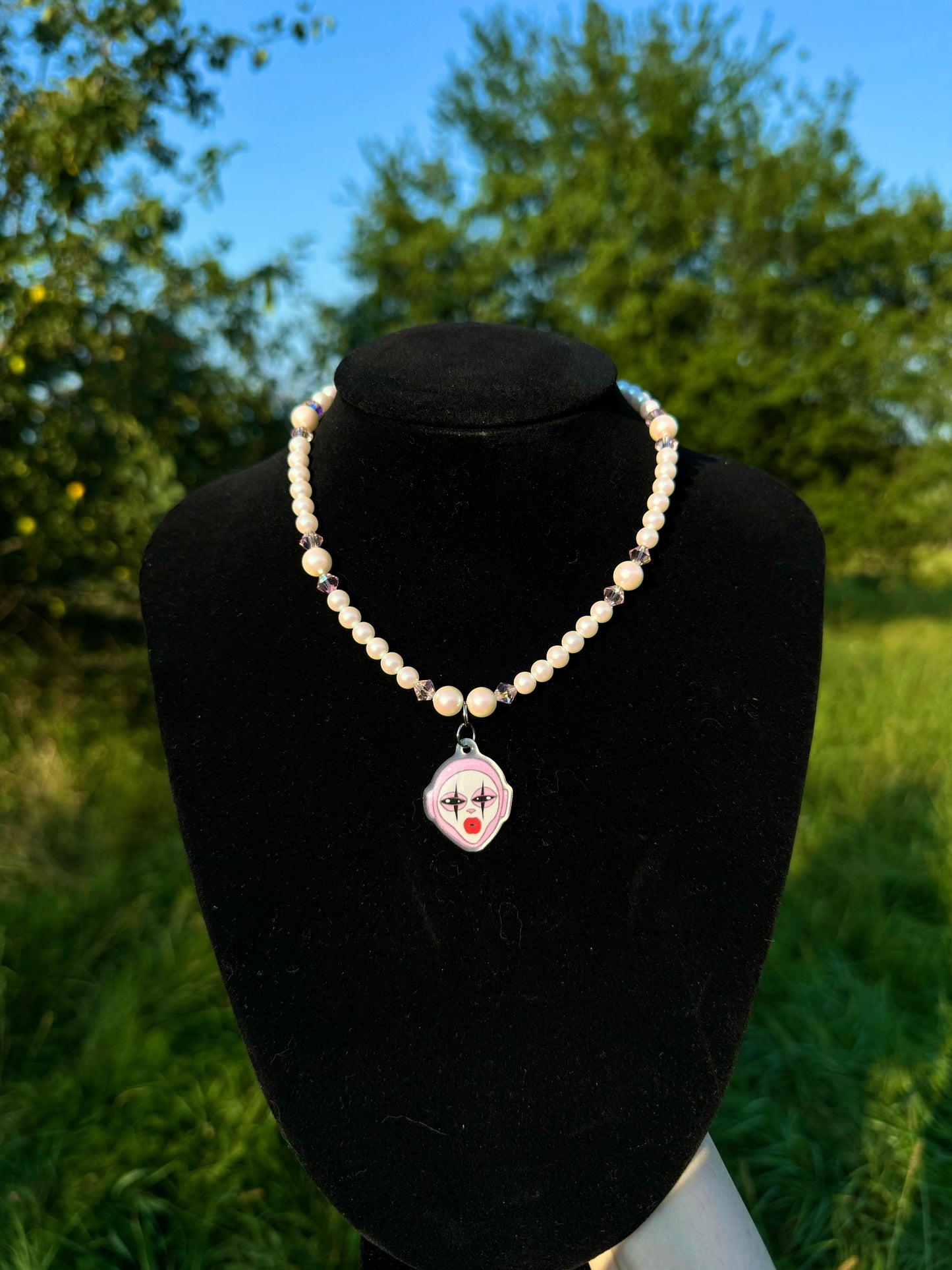 Ghoul beaded pink necklace (var.3)